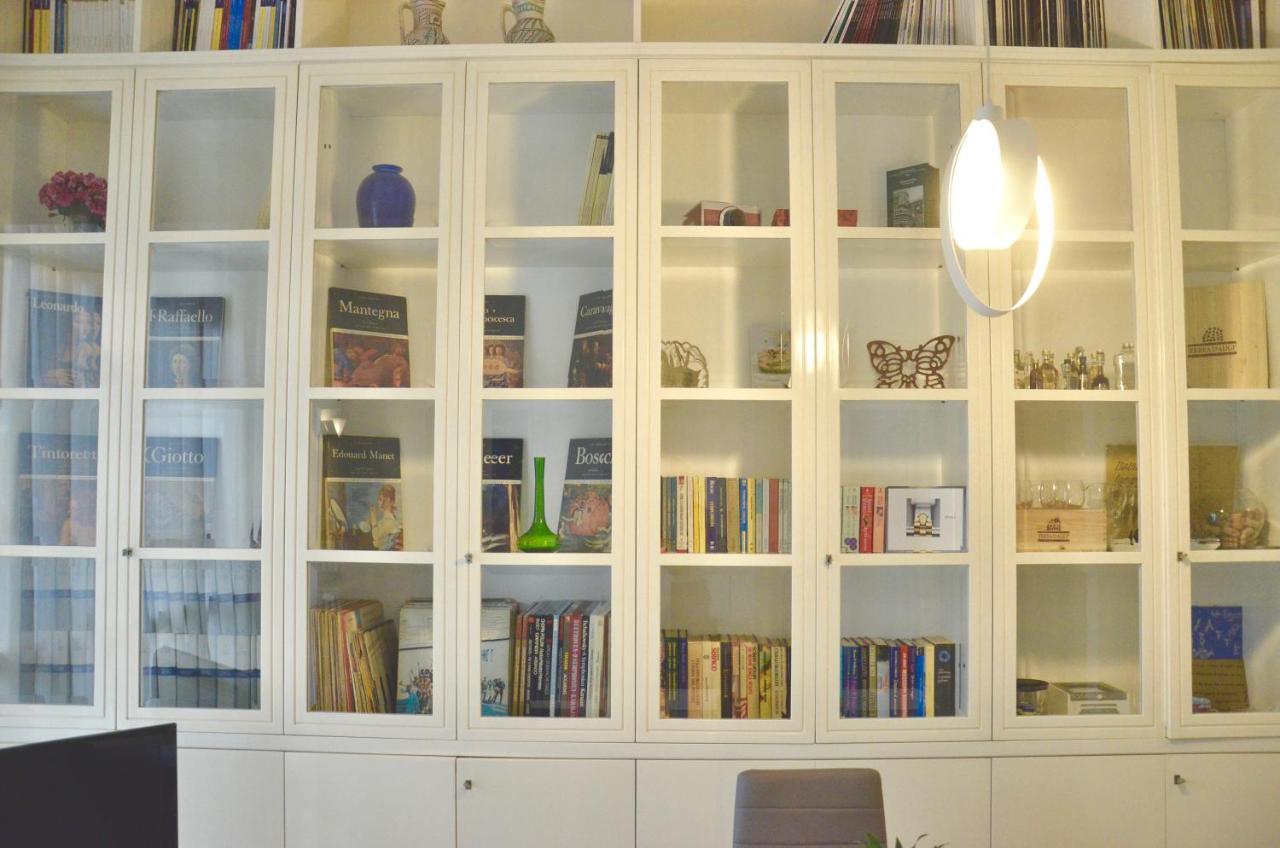 New Renovated Apartment With Balcony Porta Romana Milánó Kültér fotó